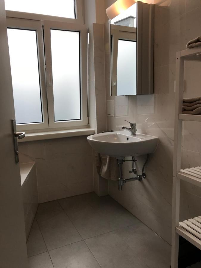 New • City-Park Apartment In The Vienna Center. Extérieur photo